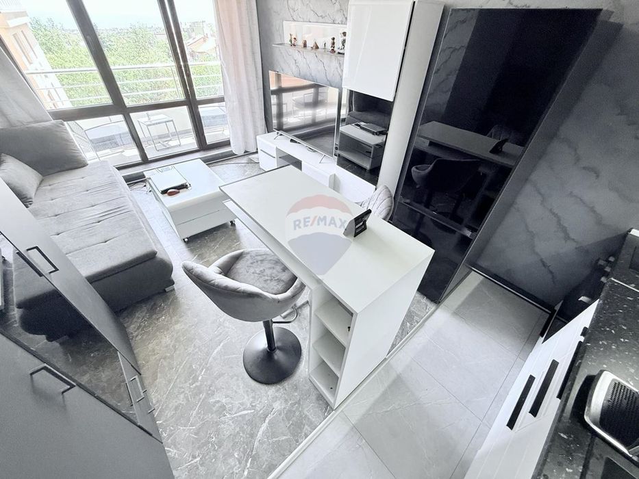 Продава се Едностаен апартамент в Варна, Виница - 42 кв.м за 1965 €/кв.м - Снимка #1