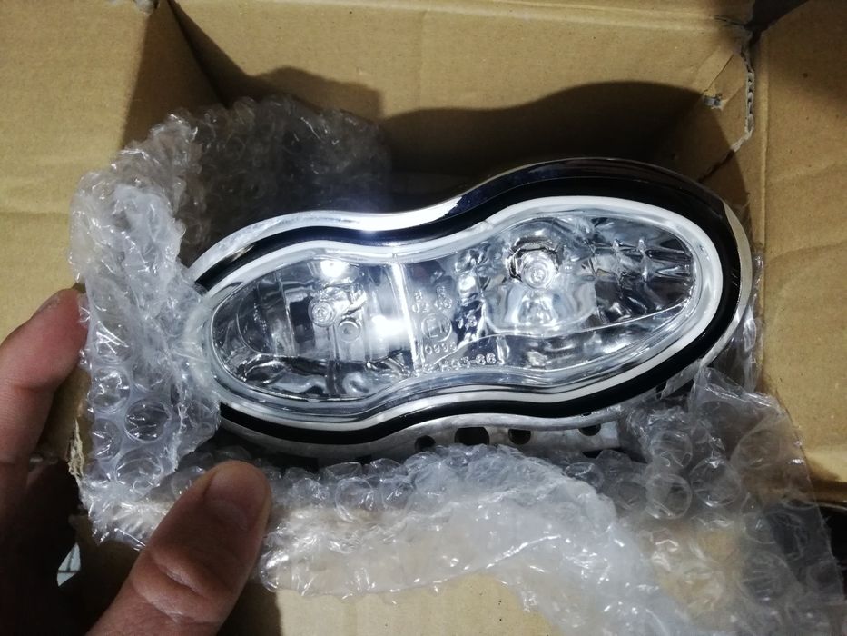 Къстъм фар за чопър