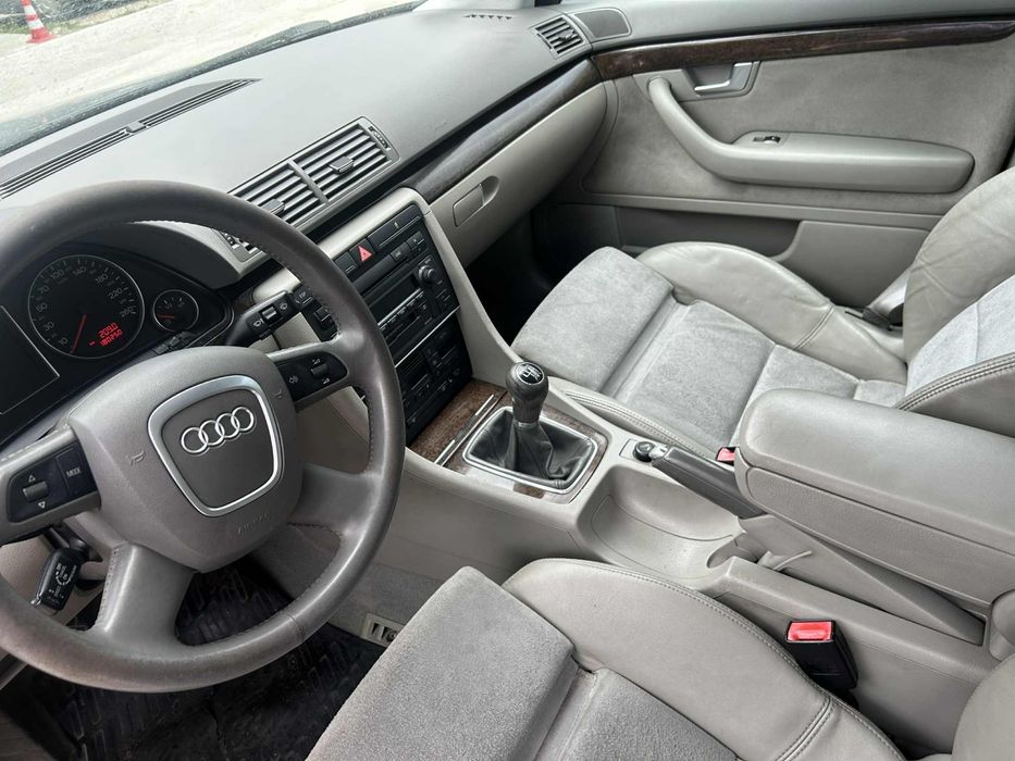 Audi A4 2.0 TDI 140 cp