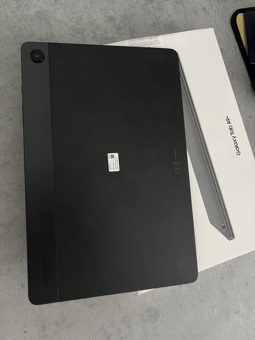 Vand/Schimb Tableta Samsung A9+ 6/128 11”