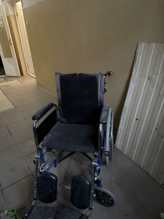 инвалидная коляска