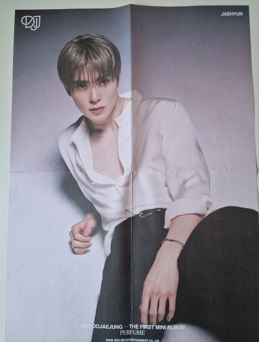 Кпоп албум NCT DOJAEJUNG - Perfume (Photobook ver.)