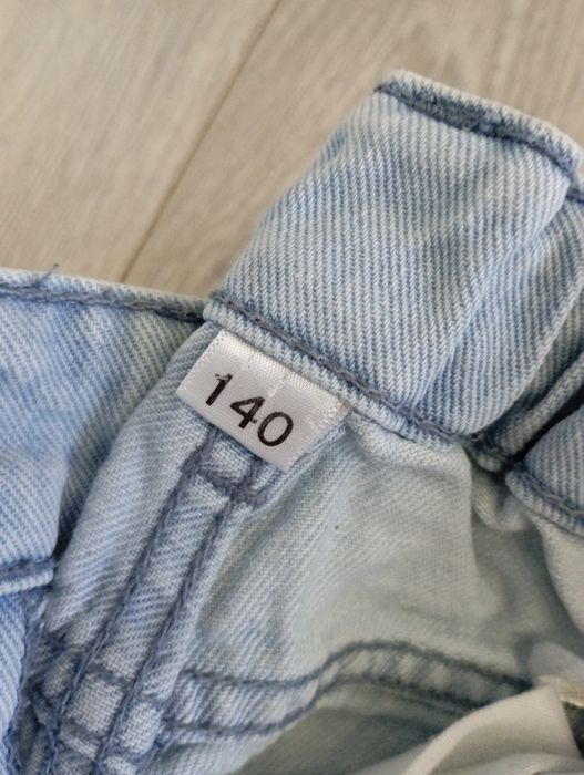 Лот долнища и клинове за момиче