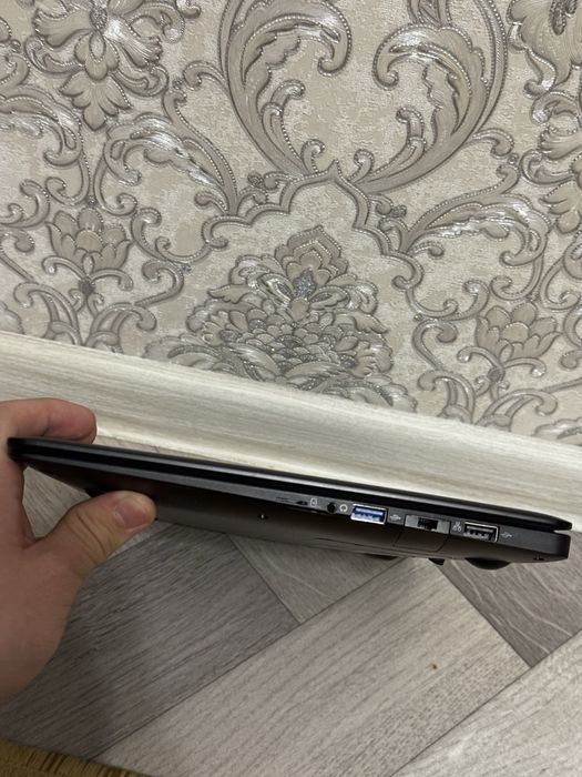 Продам ноутбук LABWE