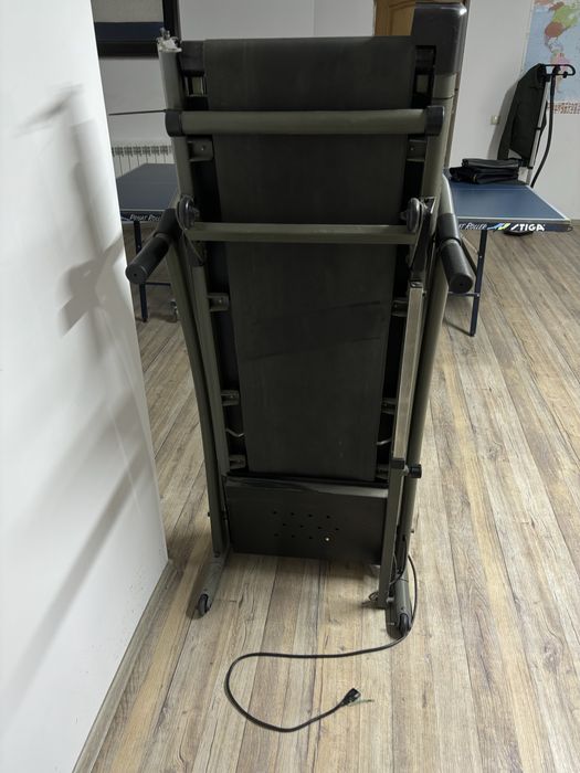 Срочно!! Продам беговую дорожку