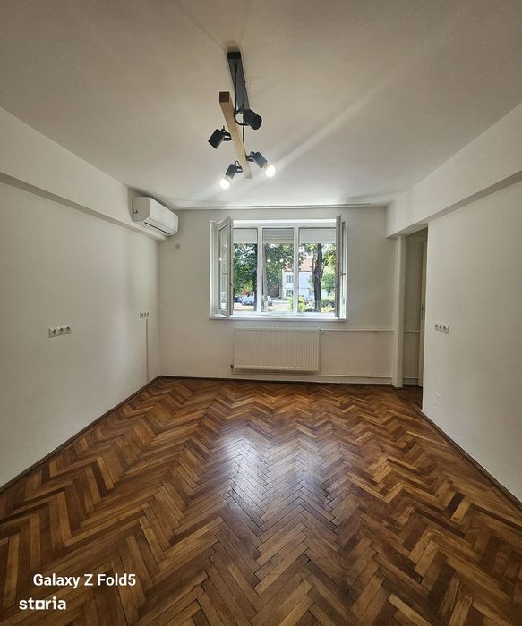 Apartament 2 camere, Piața 1 Decembrie, Ideal pentru birou sau cabinet