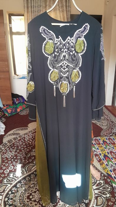 Vecherniy koylak holati yangi bir marta kiylgan