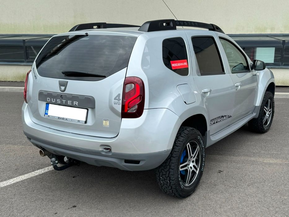 Vand/Schimb Dacia Duster 1.5DCi/4x4 la buton/Navi/Clima/Car-Play/Euro 6/Stare foarte buna!