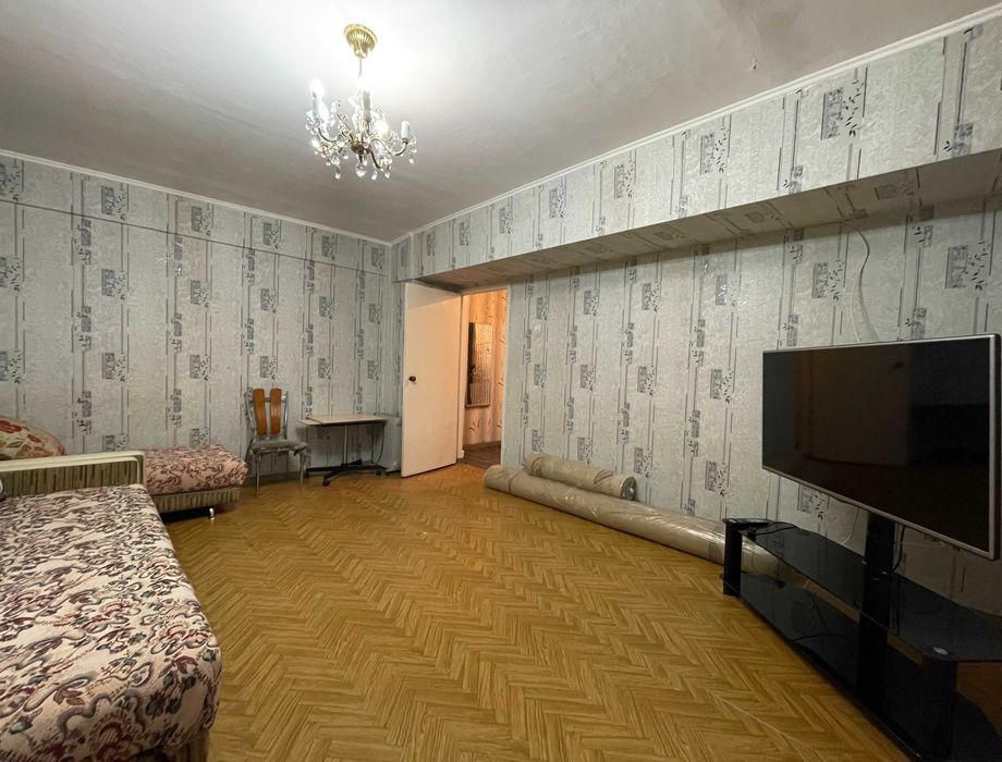 Продаётся 1 ком. квартира в мкр.Орбита-4