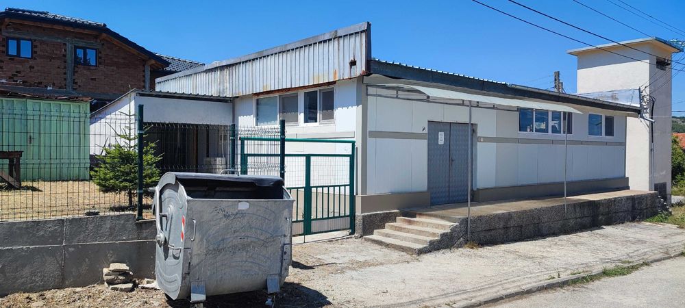 Продава се Къща в с. Радилово, Област Пазарджик - 140 кв.м за 700 €/кв.м - Снимка #2