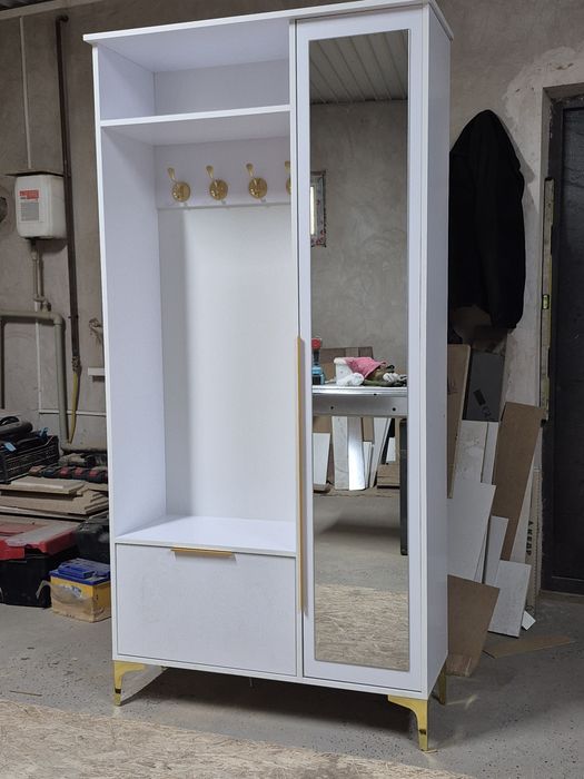 Прихожка для прихожий