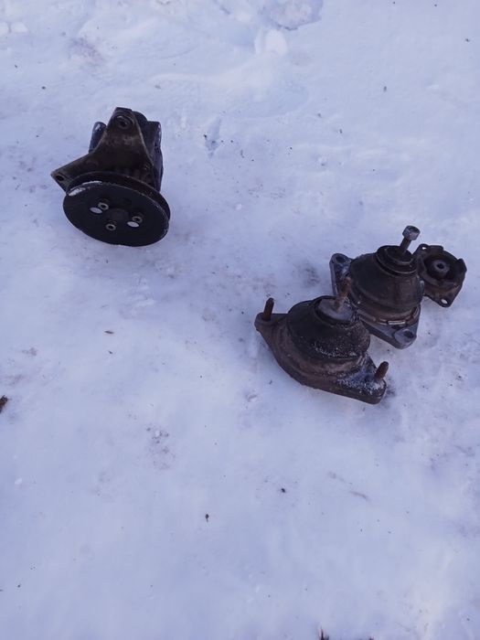 Запчасти на Ауди 80б4