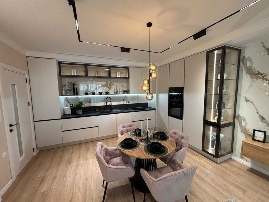 Дава се под наем Тристаен апартамент в Бургас, Славейков - 136 кв.м за 1500 € - Снимка #5