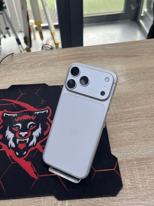 iPhone 17 Pro Max esim 256gb (A4)