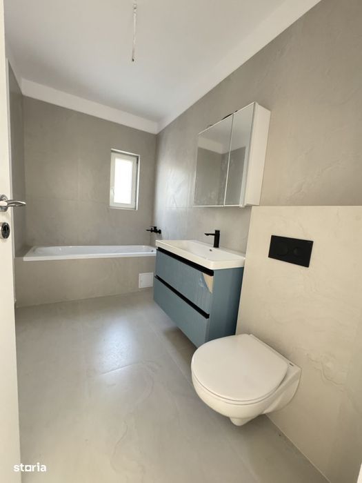 Apartament de 2 camere, 43.62 mp, Gradina 76 mp, Finisat, Zona Poligon