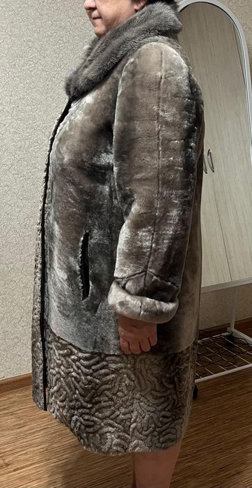 Продам мутоновую шубу