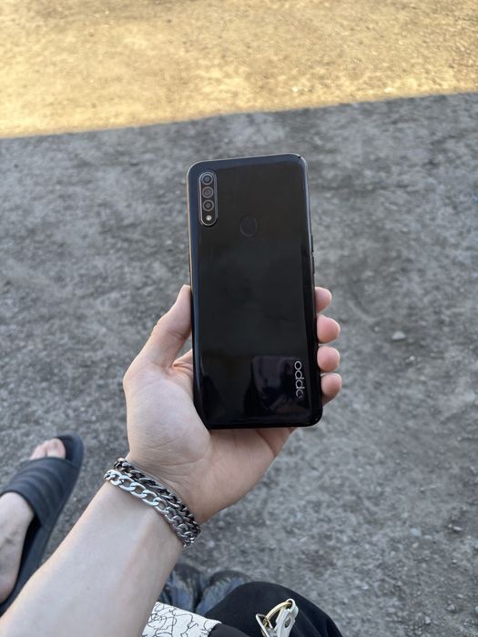 Телефон oppo 31 8/256