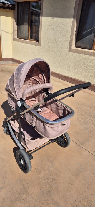 Vand carucior copii si dau gratis premergator