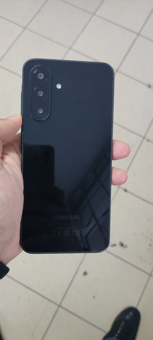 Продам Самсунг А26.