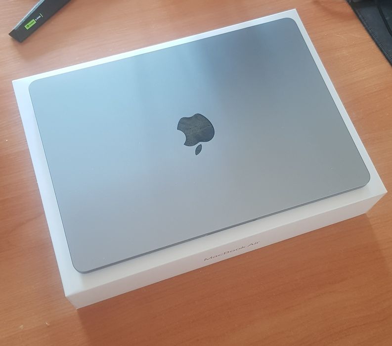 Macbook Air M2/16/256 серый