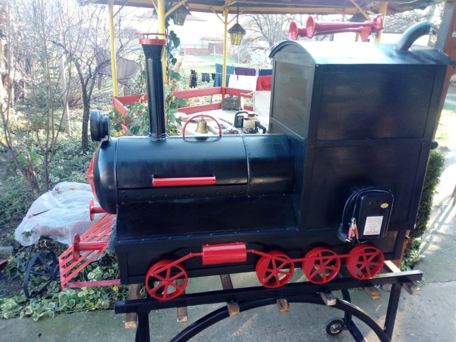 Влак 4в1 пушилня, грил, барбекю и пици