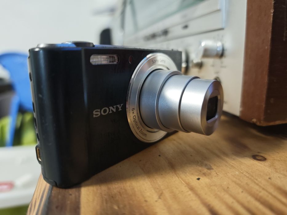 Aparat foto Sony Cyber-shot DSC-W810