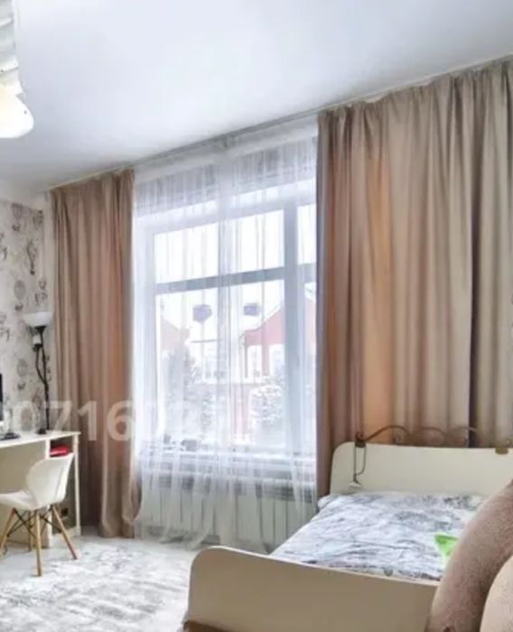 Продам шторы , можно вместе с гардинами