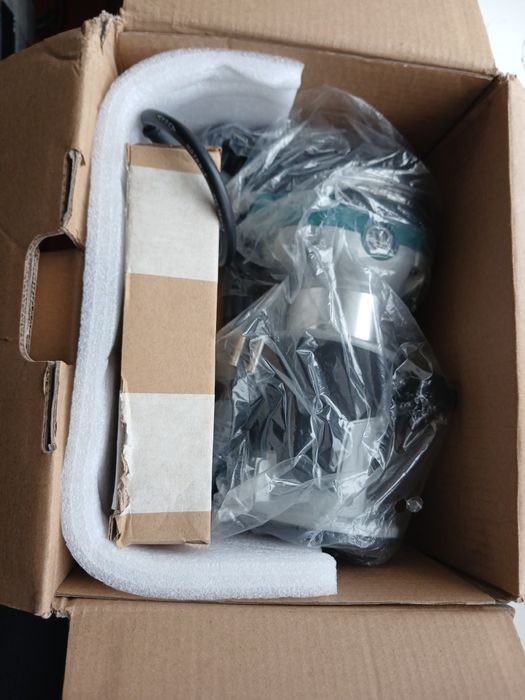 Фрезер янги коробка холатида