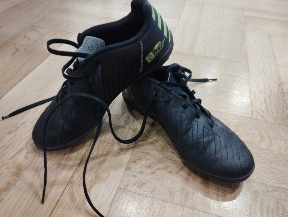 Бутонки за футбол