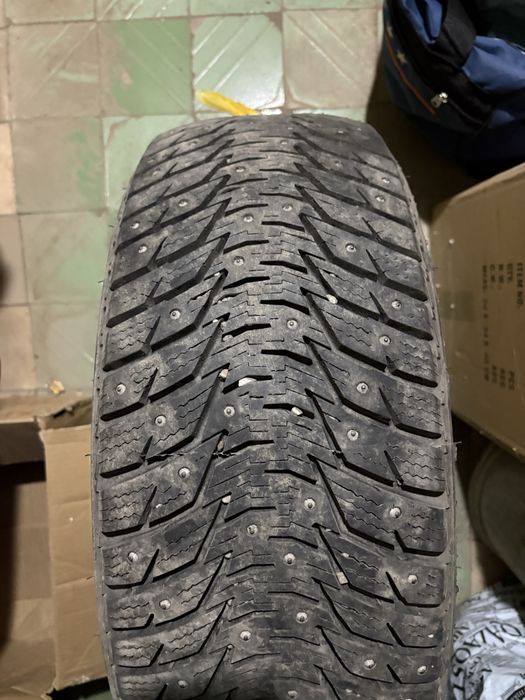 Автошина продам комплект шин зима