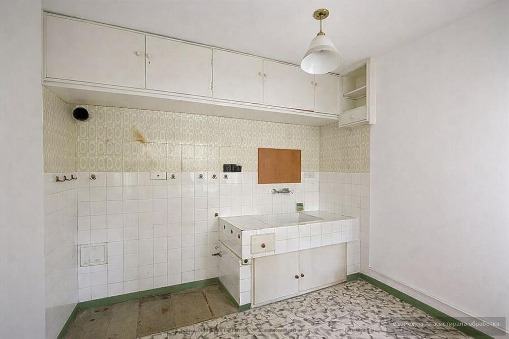 Продава се Тристаен апартамент в Бургас, Възраждане - 99 кв.м за 1340 €/кв.м - Снимка #3