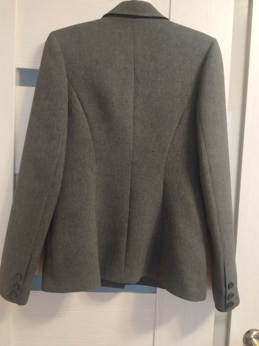 Продается женский пиджак