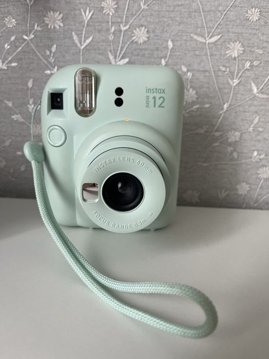 Fujifilm Instax mini 12