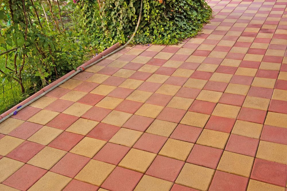 Pavaj, pavele modele antiderapante pentru gradina. Montaj