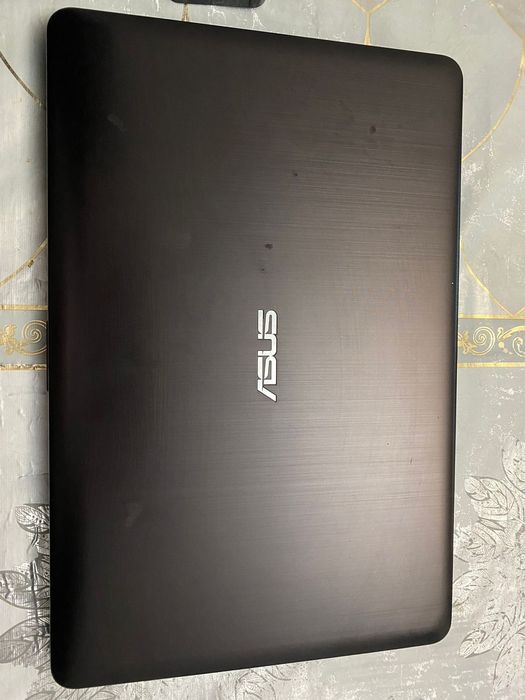 Ноутбук ASUS продам