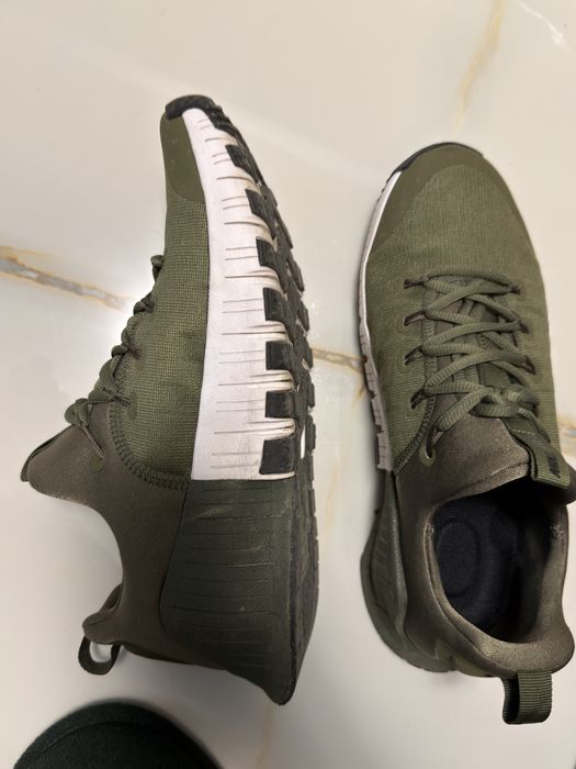 Маратонки Nike зелени