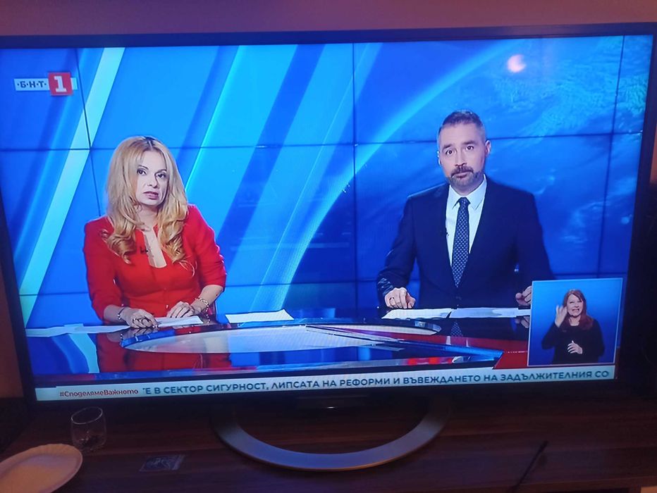 Sony Смарт 3D Телевизор 48" wifi, HD, USB