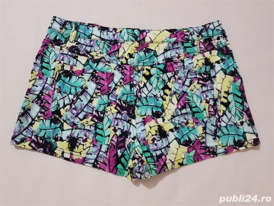 Pantaloni scurti Axel,3 modele,marimea xl dar merg L,ca noi,30 lei/per
