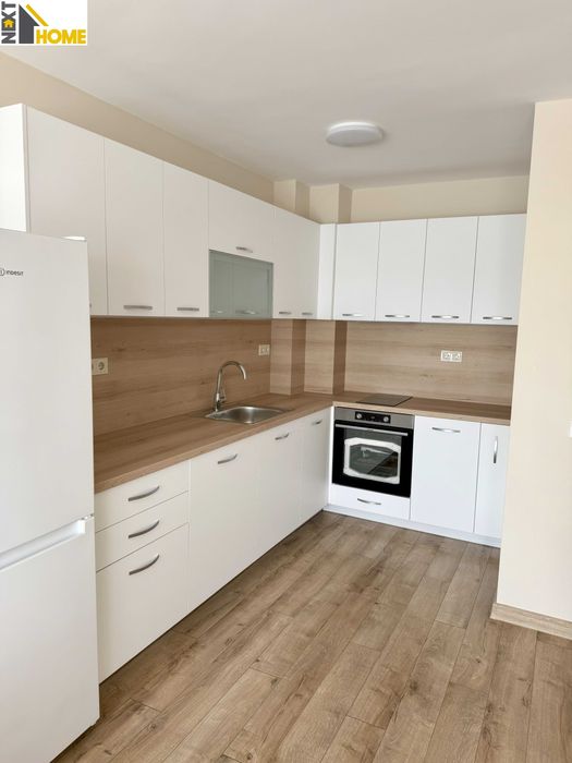 Дава се под наем Двустаен апартамент в Пловдив, Център - 65 кв.м за 612 € - Снимка #3