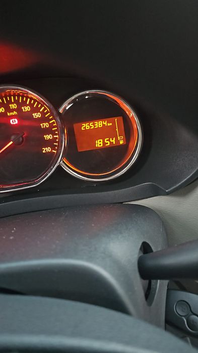Vând Dacia Lodgy într-o stare excelentă