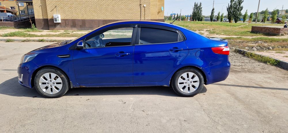 П р о д а м  kia rio