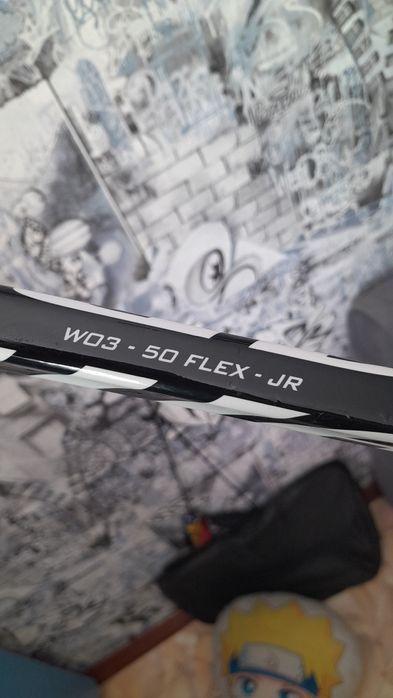 Продам хоккейные вещи.