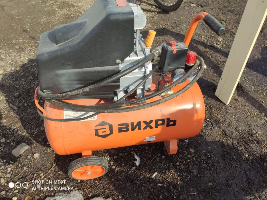 Продам компрессор