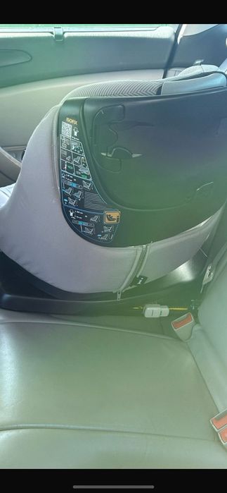 Scaun auto Maxi cosi axiss fix