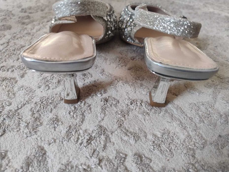 Эксклюзивные туфли ручной работы.