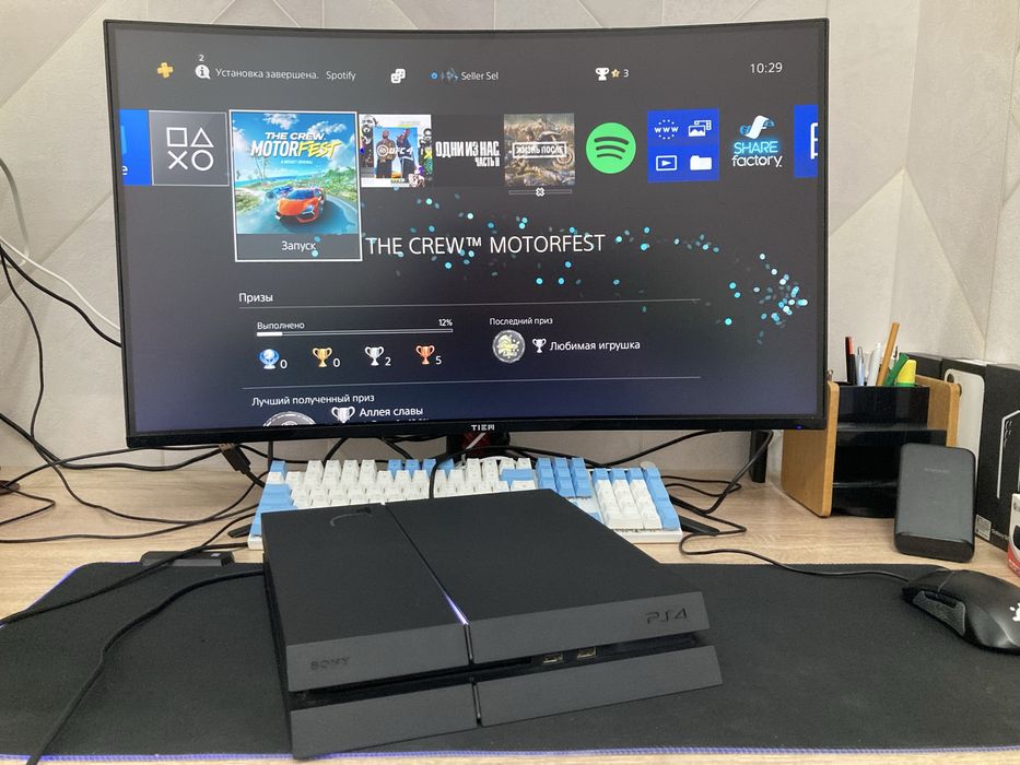 Продам PS4 Fat 500gb