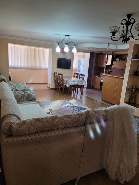 Продам 3х/ кв (96 кв), 12 мик.