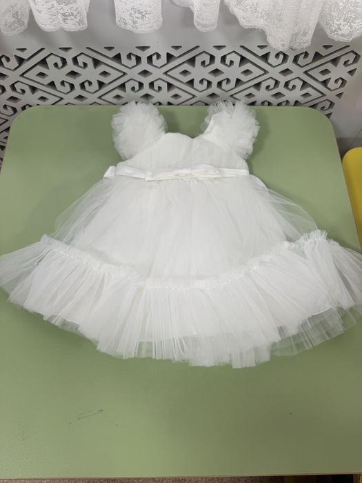 Продам белое детское  платье