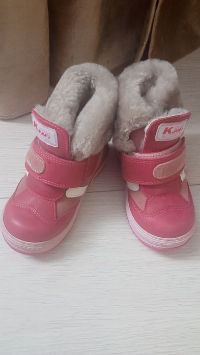 Продам ботиночки зимние