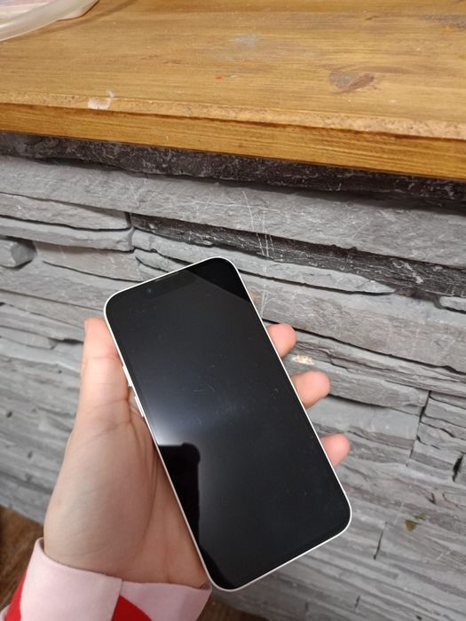 Vând iPhone 13 mini